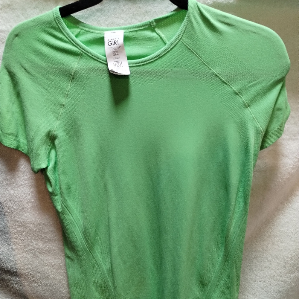 Athleta Green T-Shirt